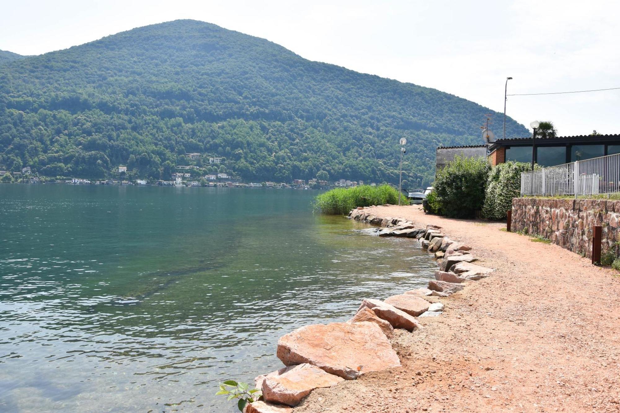 Zara House - Lake And Pet Friendly Brusimpiano Экстерьер фото